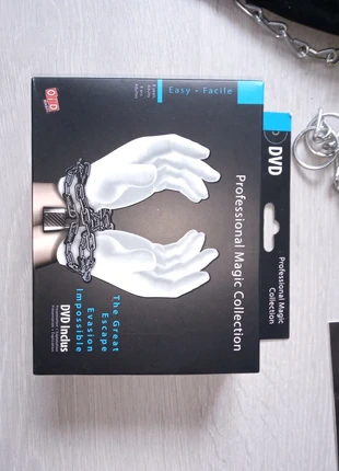 Jeu de magie + CD, staat: Heel goed, maat: Universeel, € 7,00, € 8,05 inclusief Kopersbescherming