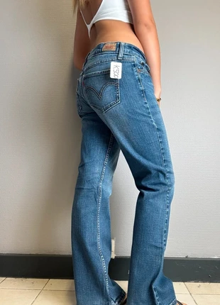 K500 Jean Levi’s Femme SuperLow Bootcut, marca: Levi's, estado: Muy bueno, tamaño: S / 36 / 8, 29,99 €, 32,19 € Protección al comprador Pro incluida