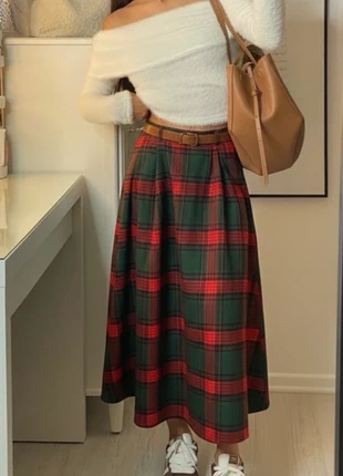 Jupe midi à carreaux rouges et verts, taille haute, style rétro chic taille M, marque: shawly, état: Très bon état, taille: M / 38 / 10, 59,00 €, 62,65 € Protection acheteurs (Pro) incluse