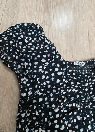 Haut été, marke: Gémo, zustand: Sehr gut, größe: 14 Jahre / 164, 13,00 €, 14,35 € inklusive Vinted-Käuferschutz