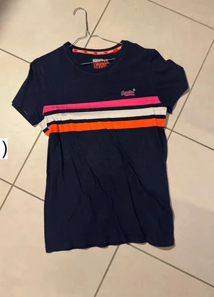 T-shirt Superdry bleu foncé – Taille S, merk: Superdry, staat: Goed, maat: S, € 4,00, € 4,90 inclusief Kopersbescherming