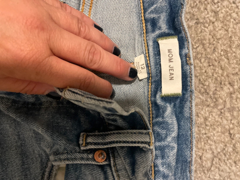 Aeo mom jeans 5