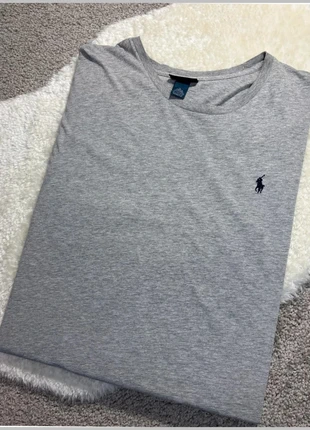 T-shirt gris Ralph Lauren – Polo by Ralph Lauren 332N, brand: Ralph Lauren, condizioni: Ottime, taglia: XL, €18.00, €19.60 include la Protezione acquisti Pro