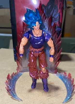 Figura Shining Soul Super Saiyan Blue**Leer Bien**, marca: Local, estado: Muy bueno, tamaño: Talla única, 12,00 €, 12,60 € Protección al comprador incluida