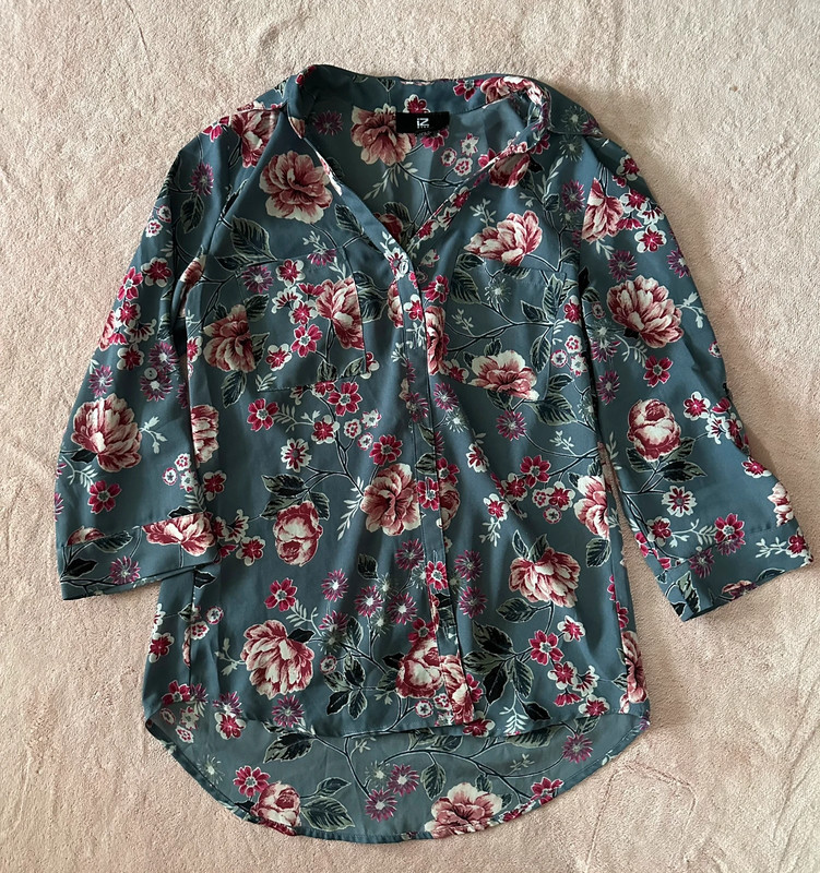 IZ Byer Blue Floral Button Up Top 1