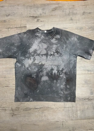 Tee shirt uniqlo customisé, merk: Uniqlo, staat: Heel goed, maat: L, € 12,00, € 13,30 inclusief Kopersbescherming