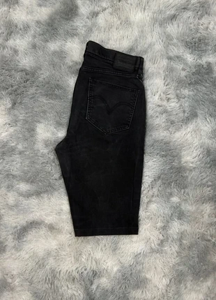 Short en Jean Levi's Noir W29 SH122, marque: Levi's, état: Très bon état, taille: W29 | FR 38, 16,00 €, 17,50 € Protection acheteurs (Pro) incluse