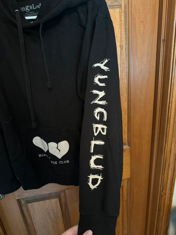 yungblud black hearts club sweatshirt 3