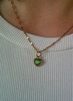 Collier petit coeur doré 💚 vert citrus 🌟 guérison et harmonie 🌟 acier inoxydable, condition: Very good, €8.00, €9.10 includes Buyer Protection Pro