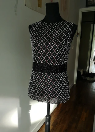 Top noir entièrement brodé avec des perles, marke: regalia, zustand: Sehr gut, größe: M / 38 / 10, 10,00 €, 11,20 € inklusive Vinted-Käuferschutz