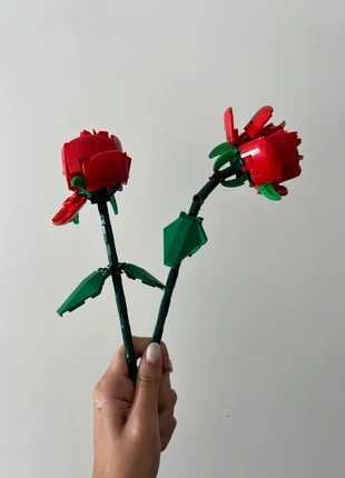 Lego Rose, merk: LEGO, staat: Nieuw zonder prijskaartje, maat: 12 jaar / 152 cm, € 6,00, € 7,00 inclusief Kopersbescherming