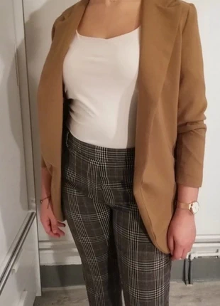 Blazer brun tailleur haute couture , marque: Amélie & Amélie, état: Très bon état, taille: M / 38 / 10, 20,00 €, 21,70 € Protection acheteurs incluse