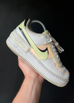 Nike Air Force 1 Low Shadow Summit Blanc Barely Volt Crimson Tint femme taille 38, marque: Nike, état: Très bon état, taille: 38, 45,00 €, 47,95 € Protection acheteurs incluse
