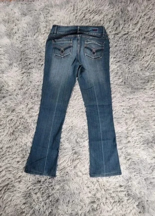 Jeans évasé y2k brodé flare pant vintage usa style, marque: Vintage Dressing, état: Très bon état, taille: XS / 34 / 6, 14,00 €, 15,40 € Protection acheteurs (Pro) incluse