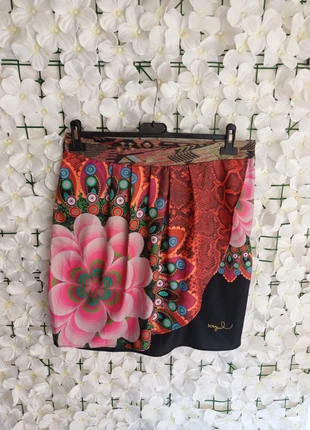 Jupe imprimé desigual taille 40 vintage, marque: Desigual, état: Très bon état, taille: L / 40 / 12, 6,99 €, 8,04 € Protection acheteurs incluse
