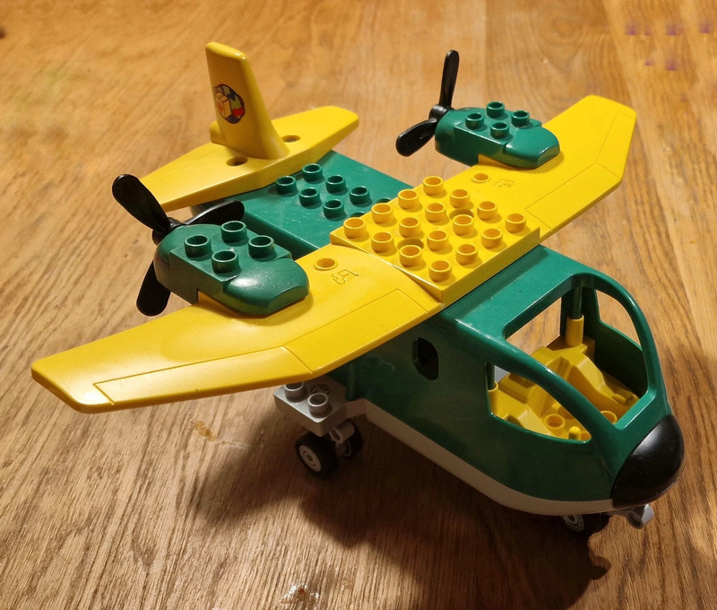 Duplo cargo plane on sale
