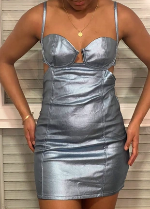 Robe de soirée métallique, merk: PrettyLittleThing, staat: Nieuw met prijskaartje, maat: L / 40 / 12, € 10,00, € 11,20 inclusief Kopersbescherming