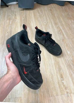 Nike Air Force One Multiswoosh Noir et Rouge - Taille 44, marque: Nike, état: Très bon état, taille: 44, 30,00 €, 32,20 € Protection acheteurs incluse