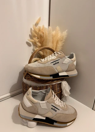 Baskets femme pailletées parfait état, marque: Ghoud, état: Très bon état, taille: 37, 70,00 €, 74,20 € Protection acheteurs incluse