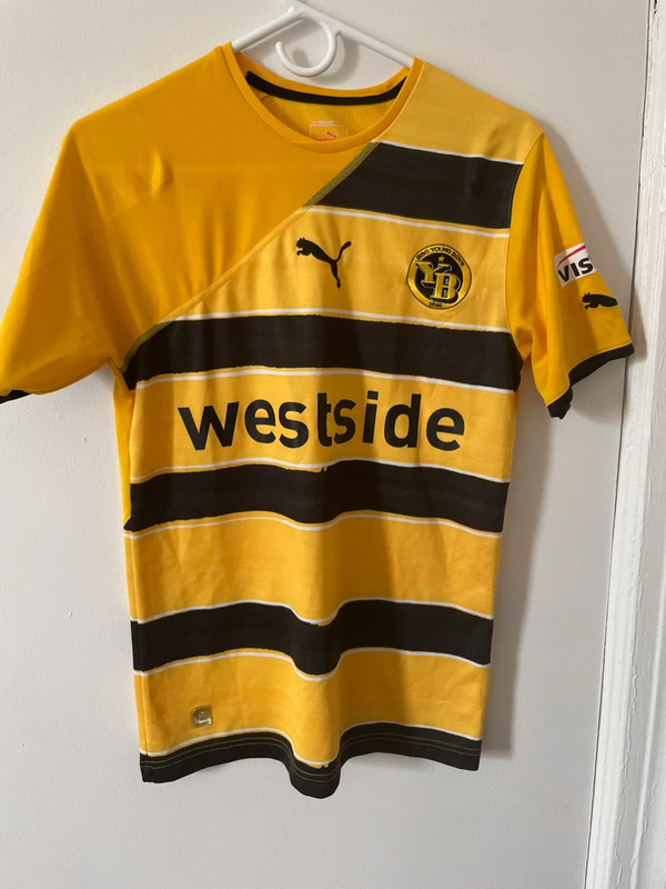 BSC Young boys soccer jersey | Vinted