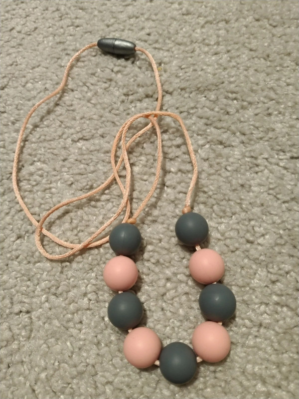 Silicone sale nursing necklace