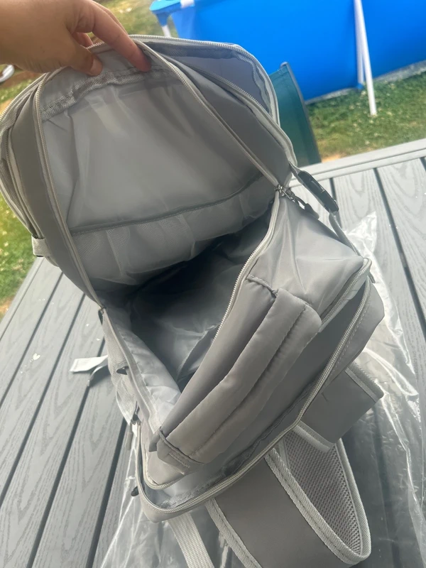 sac à dos de voyage neuf - photo numéro 3