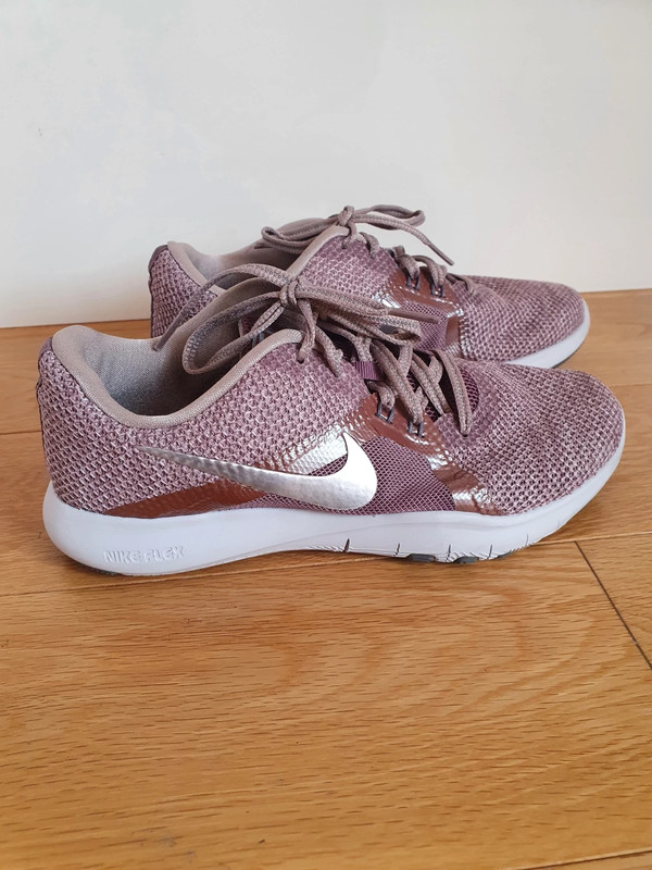 Nike flex tr8 premium deals