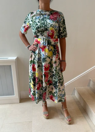 Spring Midi dress with belt and pockets, marque: Zara, état: Très bon état, taille: L / 40 / 12, 28,50 €, 30,63 € Protection acheteurs incluse