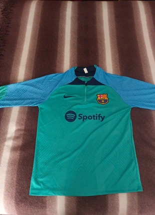 Camisa Barcelona , marca: Nike, estado: Novo sem etiquetas, tamanho: M, €25.00, €26.95 inclui Proteção do Comprador