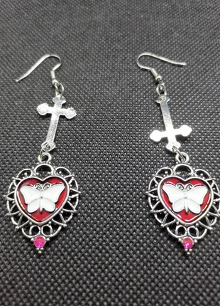 Boucle d'oreilles femme bijoux gothique croix cœur gothic, zustand: Sehr gut, 8,00 €, 9,10 € beinhaltet Vinted-Käuferschutz Pro