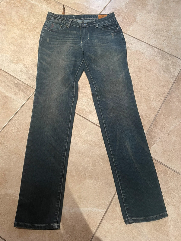 Women's Overhauled skinny jeans. Size 28. 1