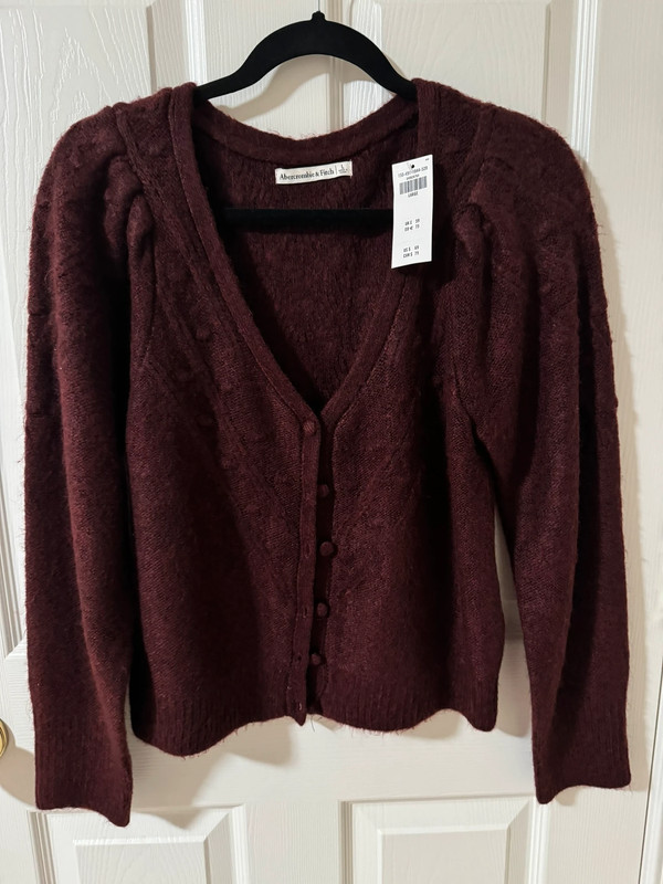 NWT: Abercrombie Cardigan in L 1