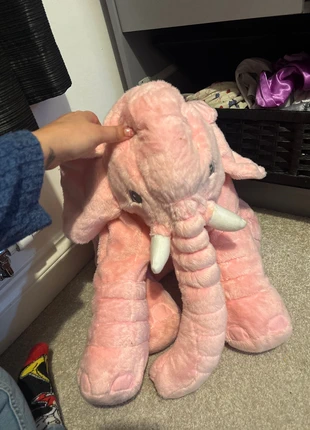 Giant elephant teddy, brand: Elephant, condition: Very good, size: One size, £2.00, £2.46 includes Buyer Protection