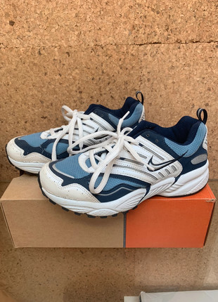 Nike air 2025 pegasus 2002