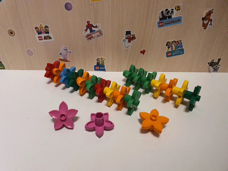 Lego duplo oryginalne klocki 20 sztuk kwiatki