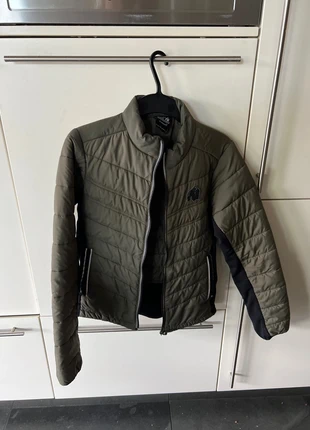 Mooi strak sport(ief) jasje, merk: Gorilla Wear, staat: Heel goed, maat: XS / 34 / 6, € 19,00, € 20,65 inclusief Kopersbescherming