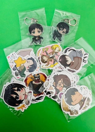 Manga l’attaque des titans, marke: Attack On Titan, zustand: Neu, 10,00 €, 11,20 € inklusive Vinted-Käuferschutz