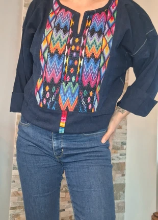 Blouse mexicaine marine brodée multicolore neuve - taille 38-40, marca: Inconnu, estado: Nuevo sin etiquetas, tamaño: Talla única, 35,00 €, 37,45 € Protección al comprador incluida