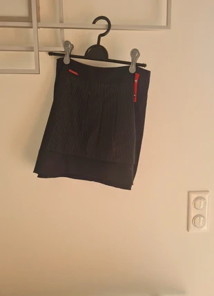 Jupe courte, merk: La Mode Est À Vous, staat: Heel goed, maat: XS / 34 / 6, € 10,00, € 11,20 inclusief Kopersbescherming