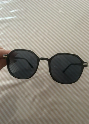 Occhiali da sole unisex / lunettes de soleil unisexes noires, staat: Heel goed, € 7,00, € 8,05 inclusief Kopersbescherming