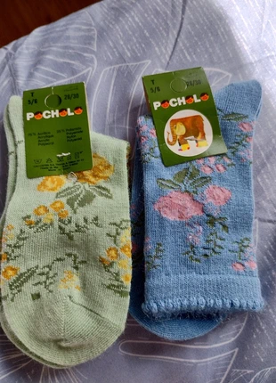 2 pares de calcetines verdes y azules con flores , merk: Pocholo, staat: Nieuw zonder prijskaartje, maat: EU 28 - 30, € 1,50, € 2,28 inclusief Kopersbescherming