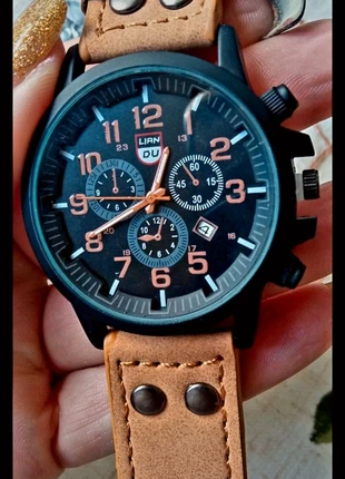 Bonito reloj unisex.
Nuevo sin etiqueta , état: Neuf sans étiquette, taille: Taille unique, 9,99 €, 11,19 € Protection acheteurs incluse