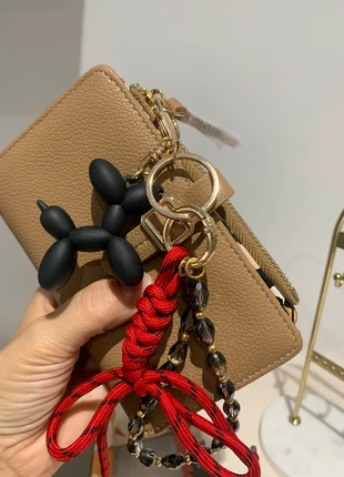 Portefeuille beige neuf avec porte-clés design – livré dans sa boîte, état: Neuf avec étiquette, 15,00 €, 16,45 € Protection acheteurs incluse