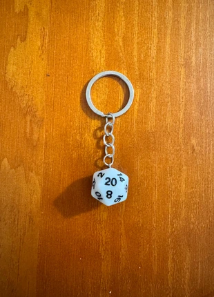 D&D Keychain, marca: D&D, estado: Novo com etiquetas, €5.00, €5.95 inclui Proteção do Comprador