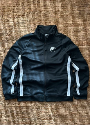 Track Jacket Nike black white brand black full zip xlarge, merk: Nike, staat: Nieuw zonder prijskaartje, maat: XL, € 35,00, € 37,45 inclusief Kopersbescherming