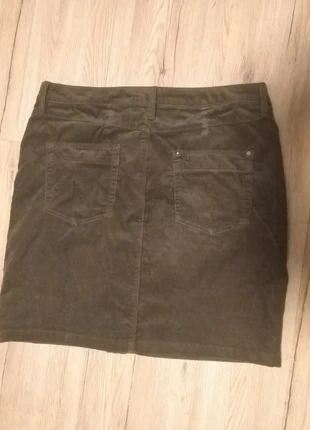 Mini jupe kaki en velours, état: Très bon état, taille: L / 40 / 12, 2,00 €, 2,80 € Protection acheteurs incluse