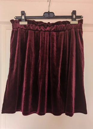 Jupe en velours , merk: Vila, staat: Nieuw zonder prijskaartje, maat: S / 36 / 8, € 5,00, € 5,95 inclusief Kopersbescherming