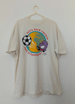 Vintage 90’s ‘Kick Racism Out Of Football” XL T-shirt Screen Stars, brand: Screen Stars, condition: Very good, size: XL, £25.00, £26.95 includes Buyer Protection