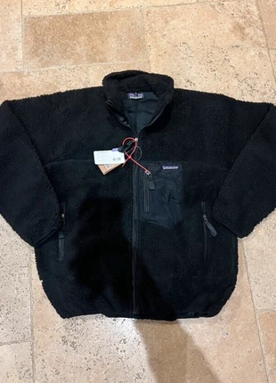 Polaire patagonia noir taille L neuf, marke: Patagonia, zustand: Sehr gut, größe: L, 75,00 €, 79,45 € inklusive Vinted-Käuferschutz