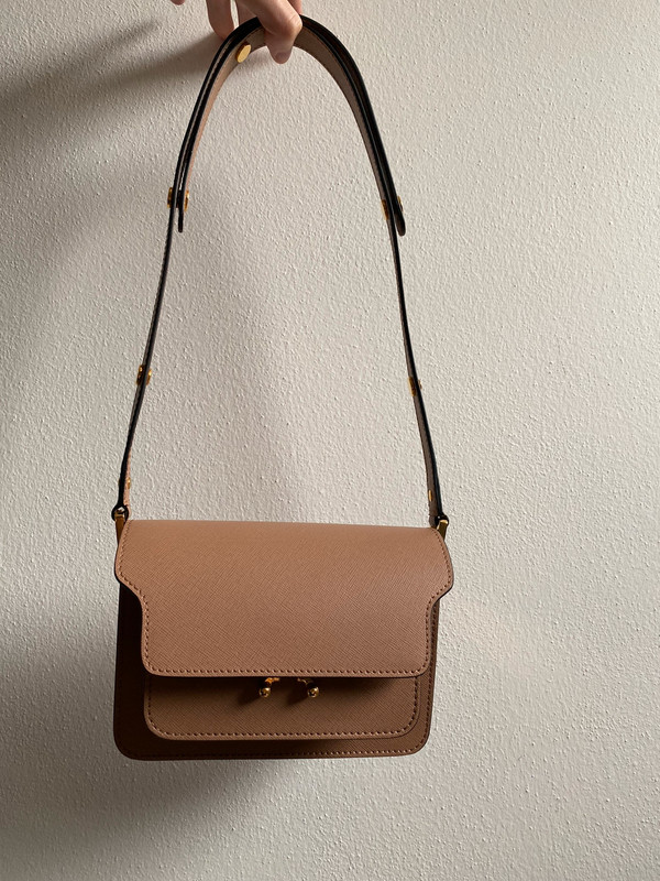 Marni textured leather shoulder bag hotsell